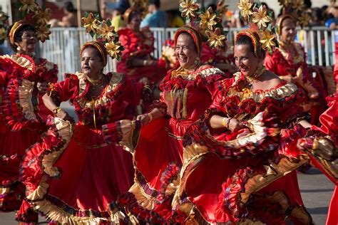 Festival della Salsa Colombiana: Un Evento Vibrante che Celebra la Musica e la Cultura di Iván Barrios