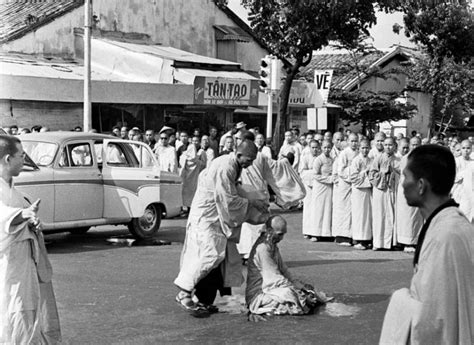 La Rivolta dei Monaci di Thich Quang Duc: Una fiamma per la libertà e la giustizia sociale