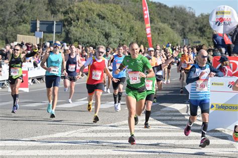 La maratona di Lahore: una celebrazione dell'inclusione e della speranza attraverso la corsa